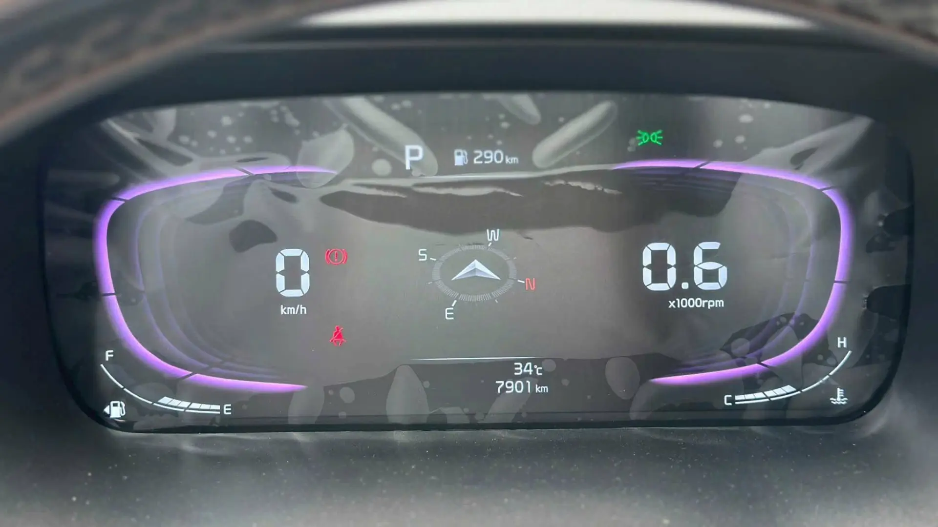 Kia Carens Luxury 2025