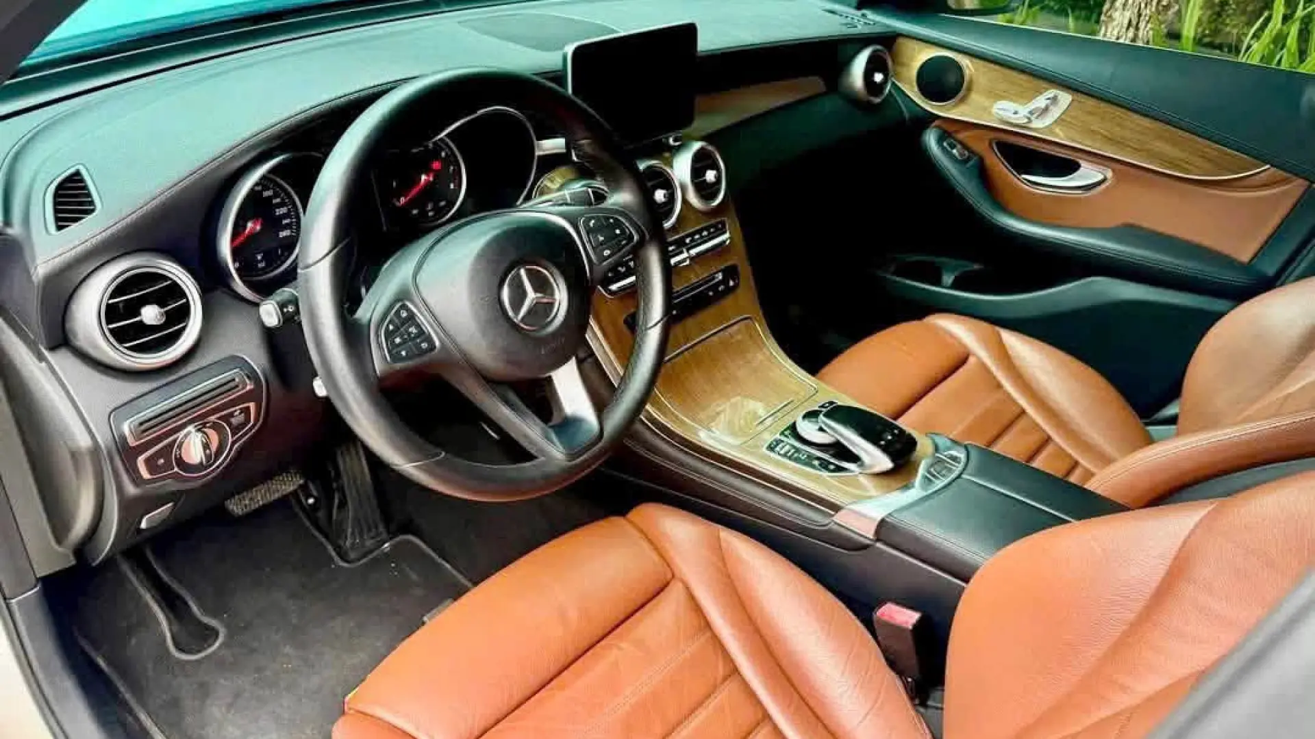 Mercedes-Benz GLC250 4MATIC 2017
