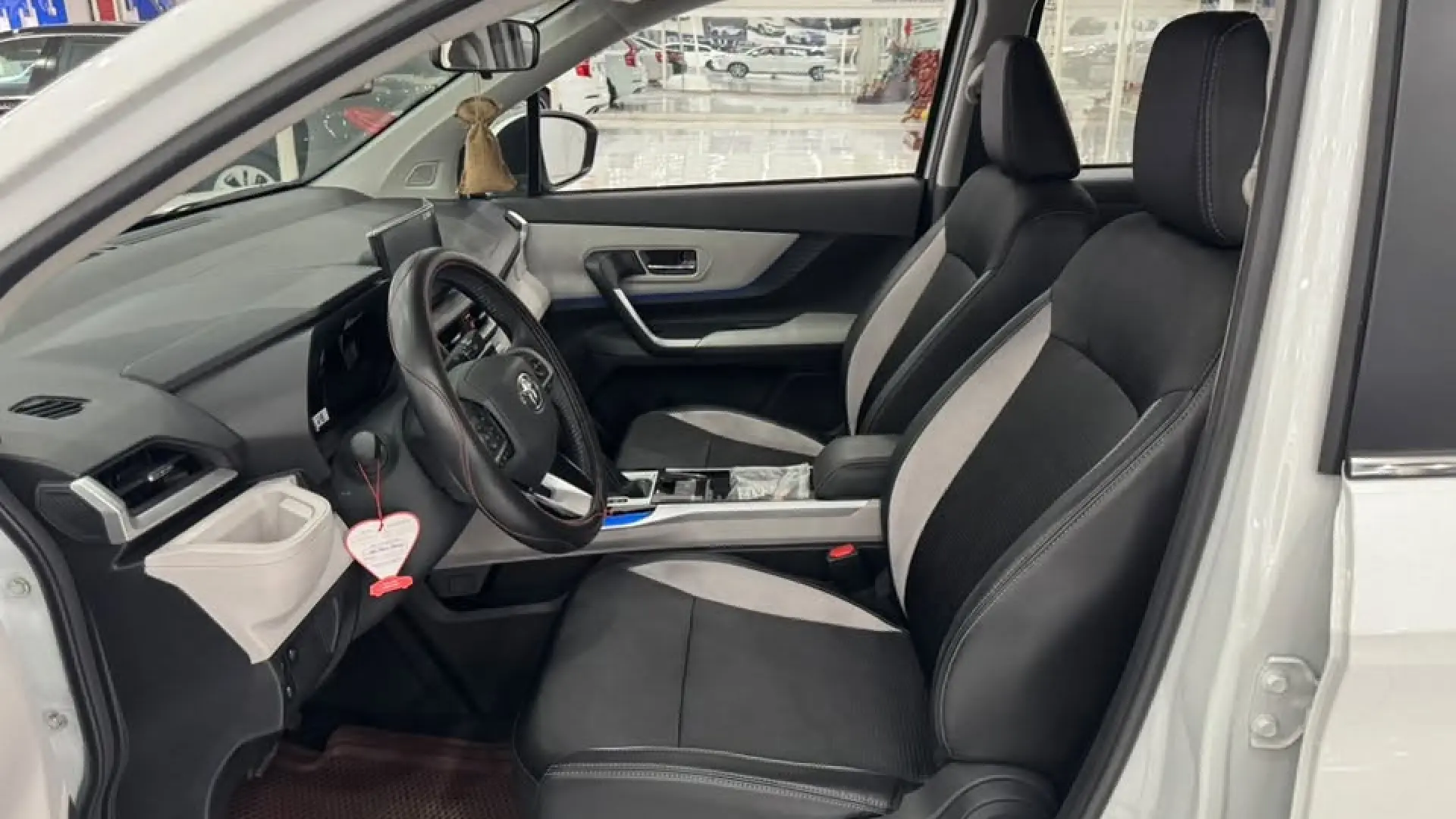 Toyota Veloz Top 1.5CVT 2025